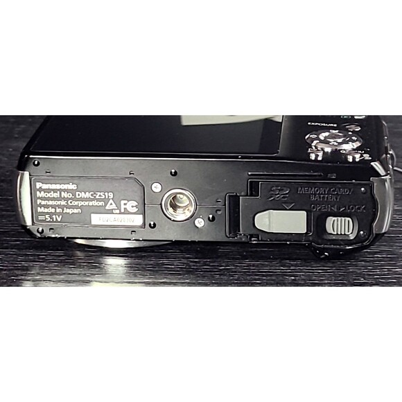 Panasonic LUMIX DMC-ZS19 14.1MP 32GB Digital Camera Bundle- Refurbished VG - Picture 13 of 13